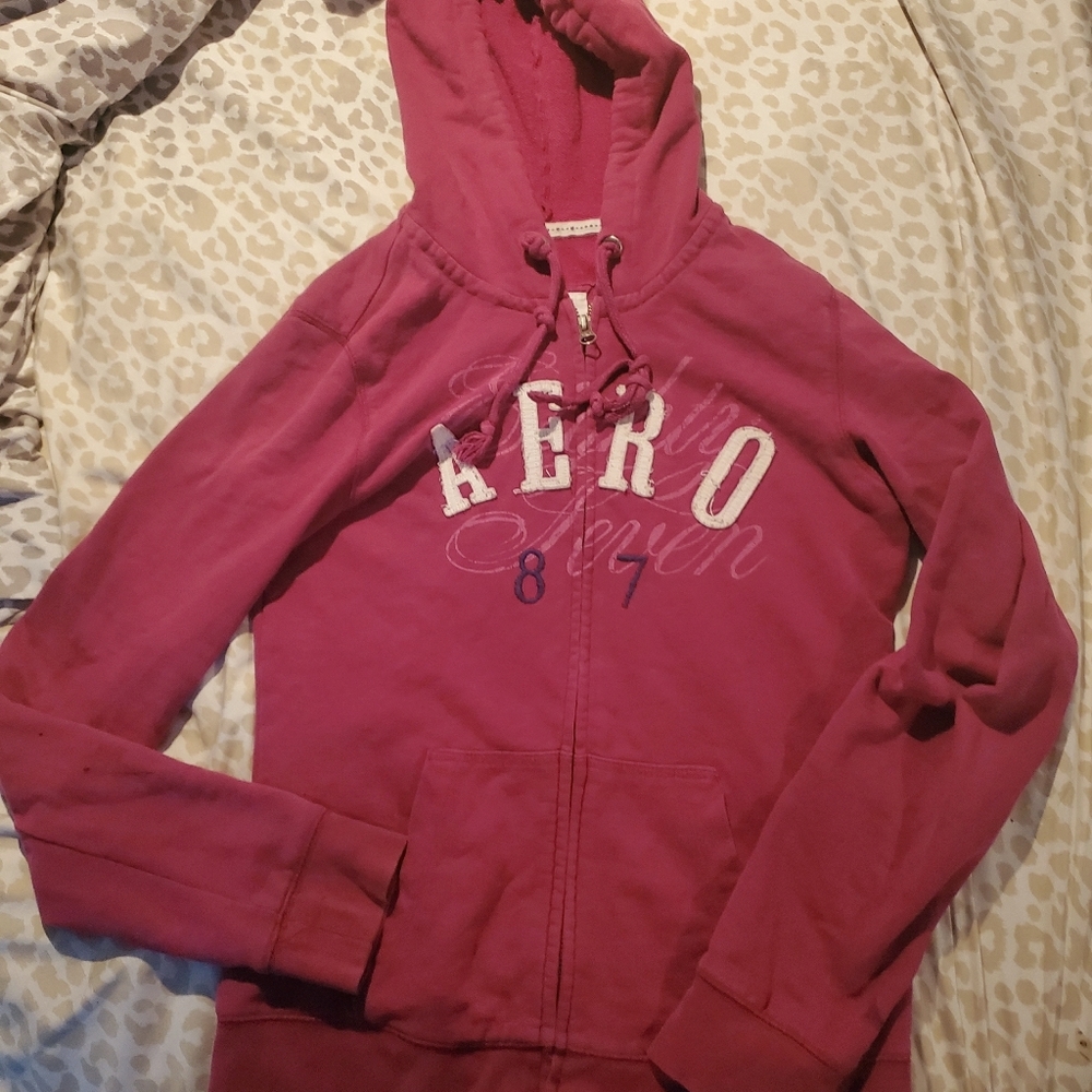 Medium aero zip up
